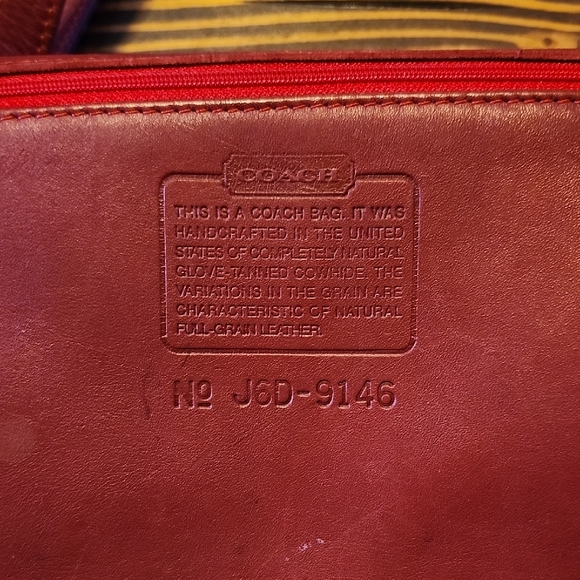 Coach 9146 Crossbody Bag - Picture 3 of 6